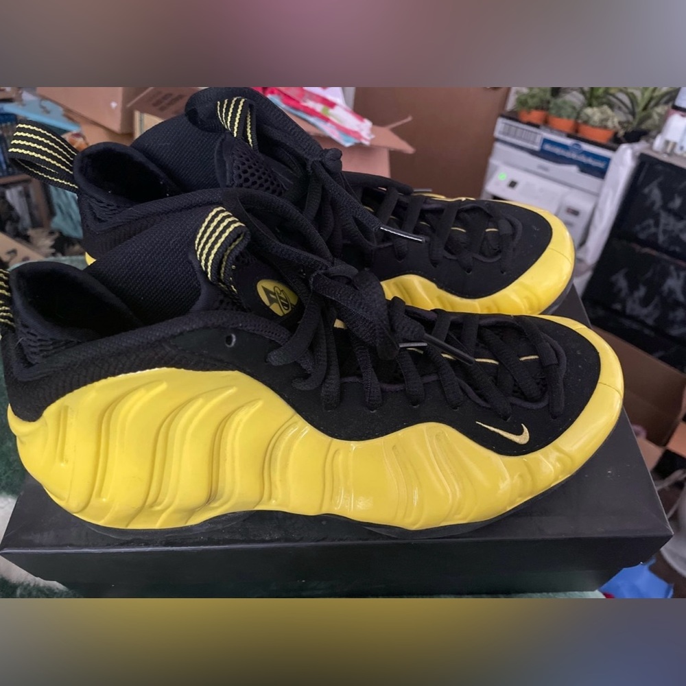 Nike Ari Foamposite one “Wu Tang”
